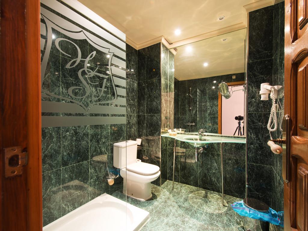 Hostal San Francisco Granja de Torrehermosa Номер фото